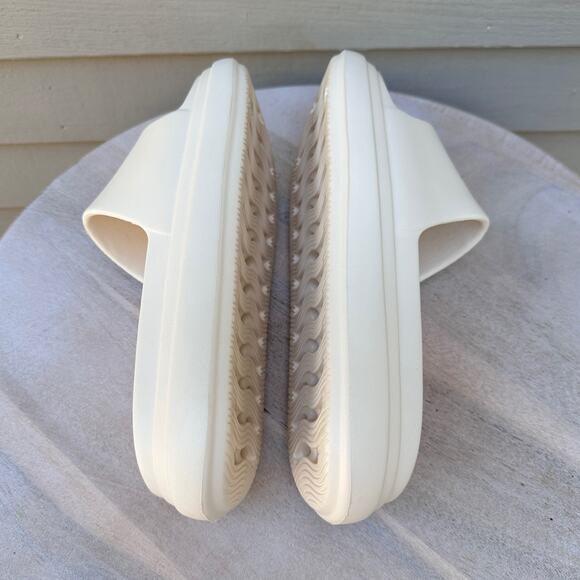 Billabong Cloud Mens Recovery Slides Size 6 Cream Cushioned Sandals New - Picture 10 of 12